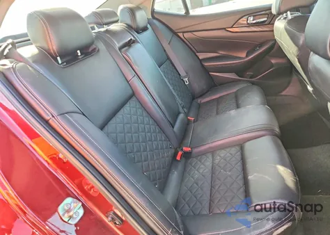 2017 Nissan Maxima 3.5S z USA, uszkodzony, nr VIN 1N4AA6AP5HC409644